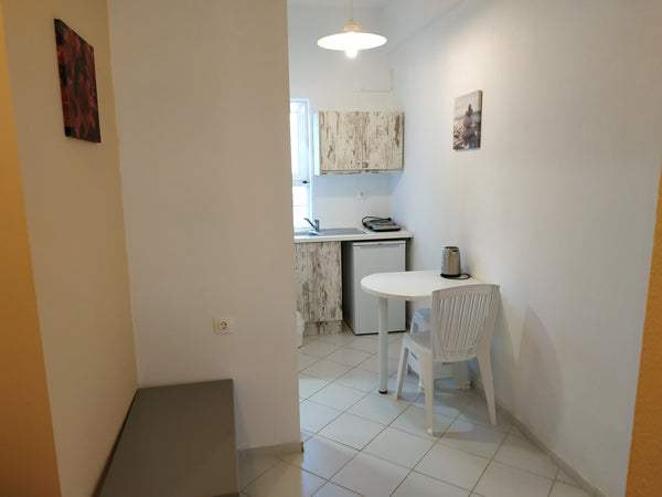 A small apartment for 3 persons, overlooking the swimming pool. It is located in Heraklion, Greece Small Apartment for 3 pers 70meters from the beach Entire rental unit vacation rental 35862973