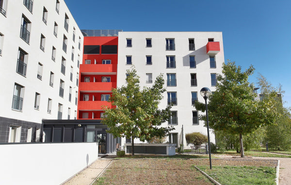 Located a 5-minute walk from Laennec metro station and near the Part-Dieu railwa  Proche du Centre ! Appart Cosy avec Wi-Fi GRATUIT Entire condo vacation rental 42397598