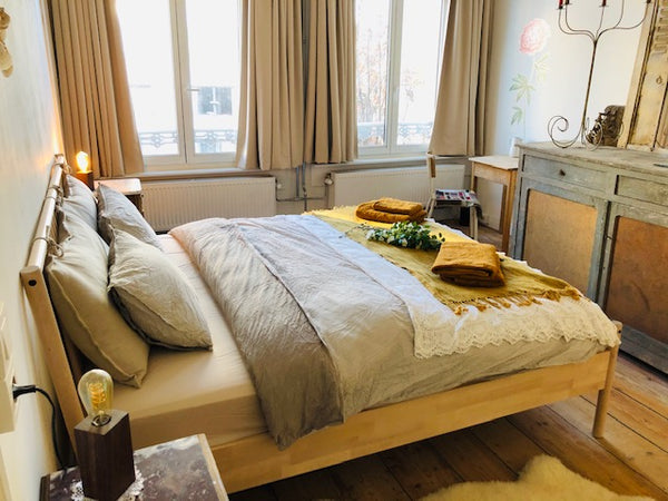 Logies Lapin biedt fijn ingerichte en gezellige kamers met badkamer in het kader Vremde, Belgium Gezellige verdieping in Bohemian chic-stijl - 4P Private room in bed and breakfast vacation rental 47228747