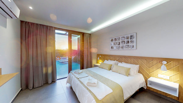 Independent suite, 50 square meters which can accomodate up to 3 people. The sui Chania, Greece LOFOS VILLAGE- Junior Villa with private pool Entire home vacation rental 25939082