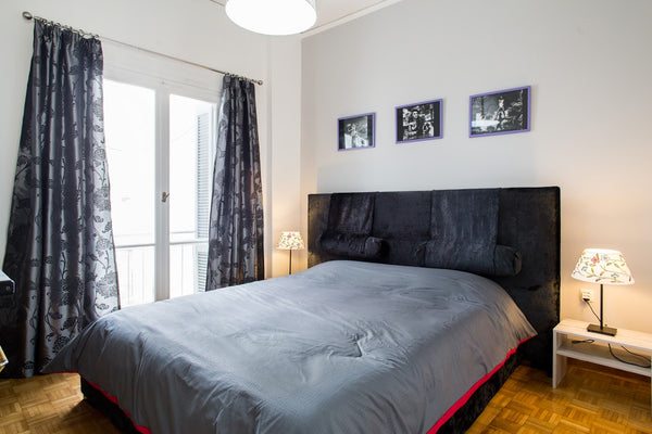 enjoy and feel like home..<br /><br /><b>The space</b><br />Perfect value for mo Athens, Greece Bedroom in an Acropolis view flat Private room in condo vacation rental 6982366