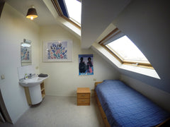 Luminous room in heart of Brussels. Ideal for lonely travelers.<br /><br /><b>Gu Brussels, Belgium Carpe Diem in Brussels Private room in rental unit vacation rental 17870125
