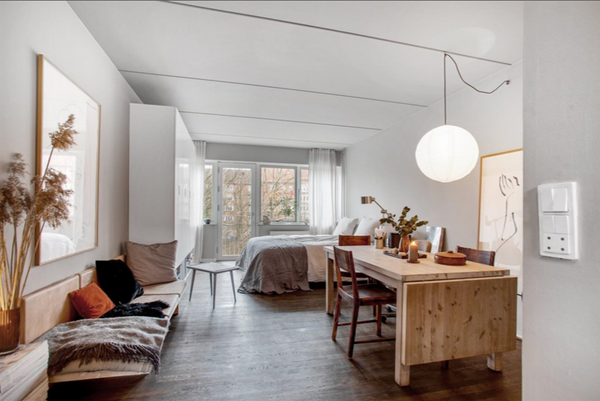 Cosy 1 bed studio apartment.<br />5mins transport to city centre.<br />2mins wal Edinburgh, United Kingdom Lovely 1 bed studio apartment. Great location! Entire condo vacation rental 618087097067305991