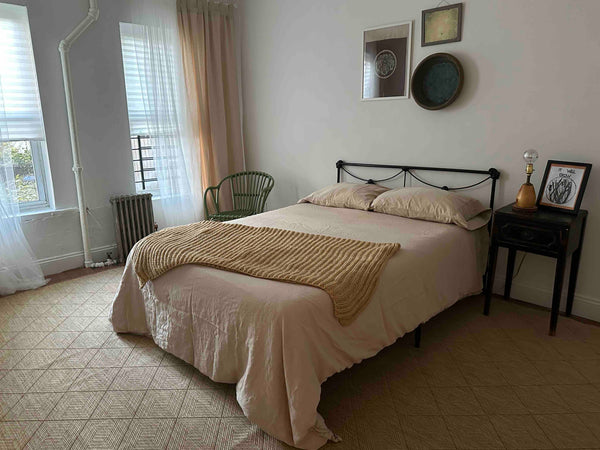 Large room in spacious apartment. New York, NY Rental unit in Brooklyn · 1 bedroom · 1 bed · 1 bath Private room in rental unit vacation rental 1023575115948499590