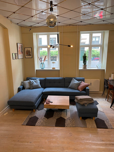 Charmerende lejlighed på Vesterbro, som ligger tæt på hyggelige restauranter og  Copenhagen, Denmark Charmerende lejlighed i hjertet af København (new) Entire condo vacation rental 672945302725015114