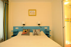 Private Double room, En-suite bathroom.<br /><br />All the comforts for a good n  Hotel Double room private bathroom-Paris Madeleine Room in hotel vacation rental 23101918