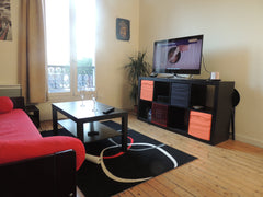 Appartement très calme (2 pièces) et lumineux situé au 4e et dernier étage, avec Paris, France Charming 2 room flat (32m²) Paris ! Entire rental unit vacation rental 6945922