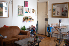In a lovely and quiet neighborhood, you could enjoy its bars, restaurants and pa Paris, France 2 rooms in a lovely neighborhood of Paris Entire rental unit vacation rental 13821916