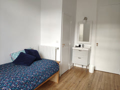 Profitez de votre séjour à Bordeaux en toute autonomie avec ce studio/chambre en Libourne, France Studio neuf et lumineux Bordeaux centre Entire rental unit vacation rental 41572769