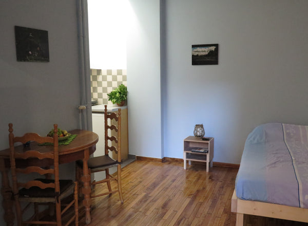 The apartment is located near the center of Athens.The subway station and the AU Athens, Greece Cozy with a minimal essence near the center Entire rental unit vacation rental 20381002