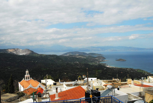 Kalliopi's House is a traditional family house of 70 sq.m located in the central  Kalliopis House Entire home vacation rental 42753213