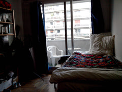 Appartement au 8e étage, très bien situé (Charonne), très calme. Petite biblioth  Chambre acueillante avec balcon Private room in rental unit vacation rental 11471294
