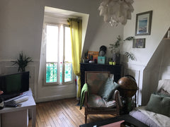 Salon ! C'est un 3 pieces, le salon vous sera réservé ! <br />Quartier très symp Paris, France Room in a cosy flat ! Private room in rental unit vacation rental 3286835