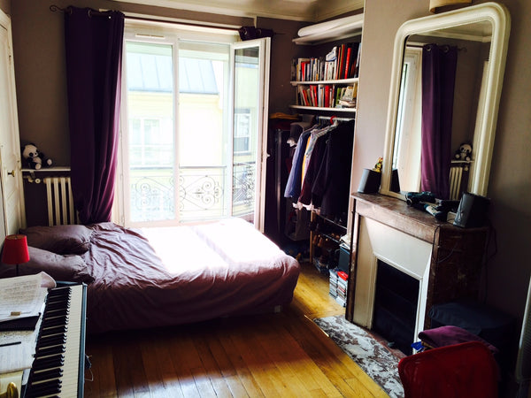 L'appartement est lumineux, au 4eme étage avec ascenseur, dans une rue calme et   Chambre à louer, Paris central! Private room in rental unit vacation rental 8479550