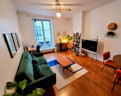 Appartement cosy, très fonctionnel, central et sur rue piétonne.<br />Métro Stra Paris, France Appartement de charme République Entire rental unit vacation rental 3573310