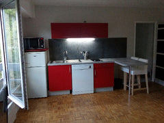 Appartement avec parking privé situé au 10ème étage d'un immeuble dans une résid  Apt 35m² avec parking privé sur les quais de Saône Entire rental unit vacation rental 685311977161590946