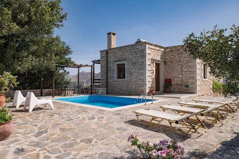 An unexpected discovery at the end of a Cretan country lane, this self-catering  Greece Koules Estate-Iris, natural scenery! Entire home vacation rental 50187875