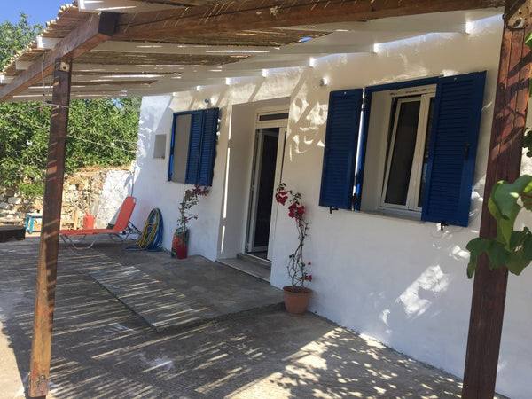 You can walk to the beach (Molos) in about 10', or 2' by car (800m).<br />Very c Athens, Greece Xenónas Cycladic home vacation rental 17918824