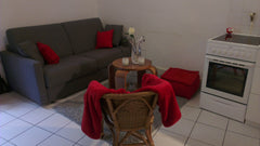 Appartement proche de la place des Terreaux, au 2ième étage d'un immeuble ancien  T2 à deux pas des Terreaux! Entire rental unit vacation rental 8916834