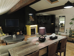 Appartement ancien restauré de 60m2 (89m2 au sol) au 4eme et dernier étage en pl Bordeaux, France Appartement plein centre de Bordeaux 60 m2 Entire rental unit vacation rental 16335168