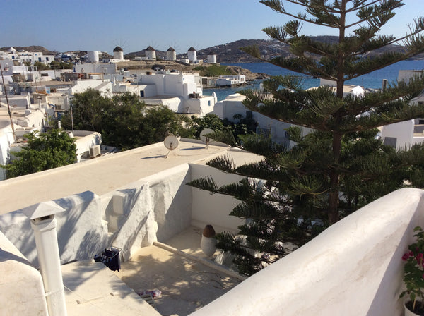 Lovely mykonian house with breathtaking view over Mykonos, and the sea. Exceptio Paris, France House with view over sea/windmills Entire home vacation rental 12461381