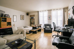 In the CENTER OF PARIS, large 45m² studio in the heart of the pedestrian area MO Paris, France Large studio in the heart of Paris / Montorgueil Entire rental unit vacation rental 4962119