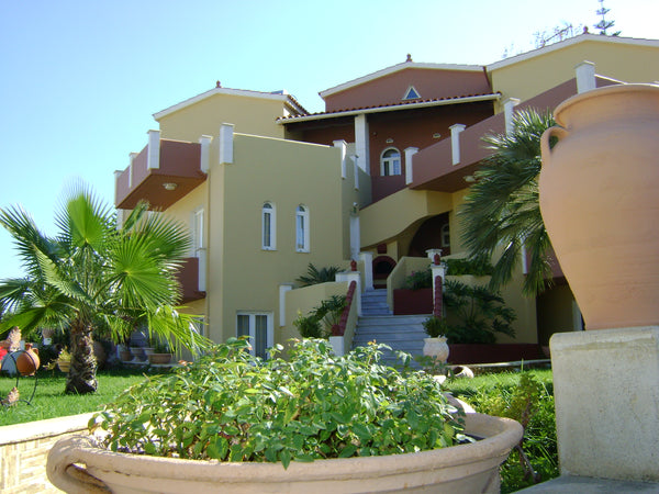 Heaven Apartments is located 100 metres away from the sandy beach. It offers stu Agia Marina, Greece Heaven Apartments Entire rental unit vacation rental 5117928
