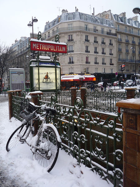 Dans le 18ème arrondissement de Paris. <br />Studio calme et lumineux à deux pas Paris, France Agréable studio près de Montmartre Entire rental unit vacation rental 13722635