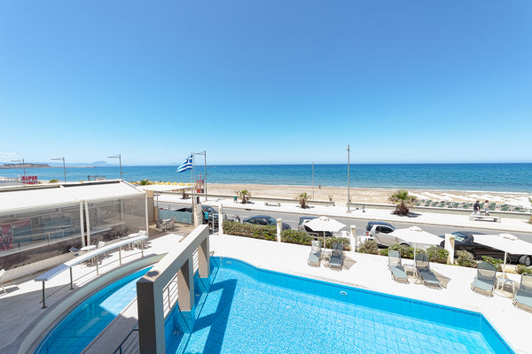 Spacious 2 bedroom apartment with sea view located at the beachroad of Rethymno  Rethimnon, Greece Apt 2BDR|Beach Road|Free Breakfast|Pool|Sea View Entire rental unit vacation rental 34494676
