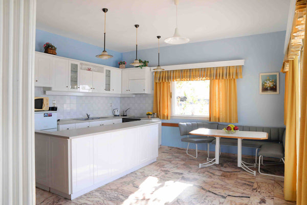 Spacious 3 bedroom house  at the center of Masouri, 2 minutes by foot from the b  Thea apartment for 6. Central at Masouri! Entire home vacation rental 2498498