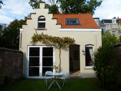 Home away from home! Small carriage house in private home all to your own. Inclu Brussels, Belgium The Petite Maison Private room in bed and breakfast vacation rental 2971539