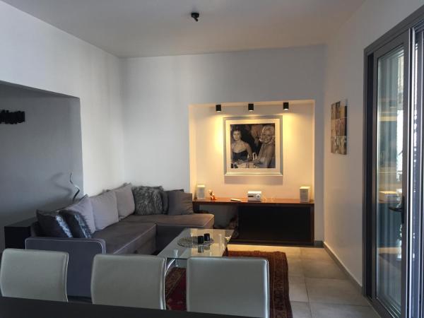 Located in Athens, 150 metres from National Theatre of Greece and less than 300  Athens, Greece Omonia Apartment Entire rental unit vacation rental 34081684