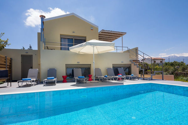 <p><b>Overview</b> <br>Villa Arda is located in Vamos, Crete. This detached vaca England, United Kingdom Villa Arda: Large Private Pool, Sea Views, A/C, WiFi Entire villa vacation rental 11200256