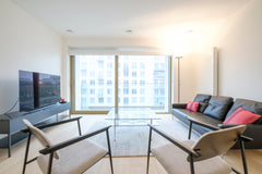 Ideally located in an exceptional and quality place to live in Brussels. At the  Brussels, Belgium Nice 2 bedrooms apartment view on the canal Entire rental unit vacation rental 572917263898393487