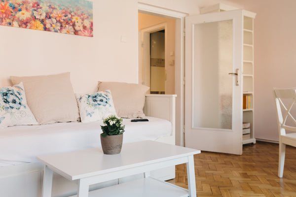 WHY STAYING HERE?<br />Quiet, cozy, fully equipped, wifi, next to shops, in the  Prague, Czechia Cozy apt in heart of Prague w/ magical backyard Entire rental unit vacation rental 33489069