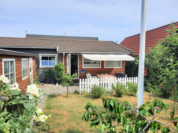 Cozy little house with garden close to Copenhagen city center, Amager beach and  Copenhagen, Denmark Cozy house with a garden close to Copenhagen city Entire home vacation rental 25232235