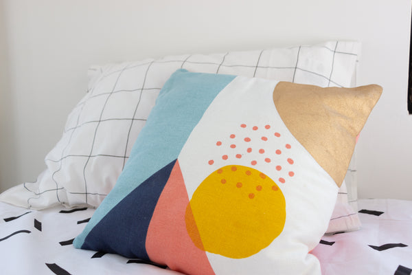 RumpusRoom is a tiny guesthouse with a cozy, relaxing atmosphere where you can f Antwerp, Belgium CHEERFUL and SUNNY FRIEND/FAMILY ROOM Private room in home vacation rental 43660245