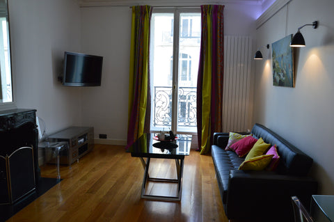 Appartement de 45 m² (1 chambre_9m² et 1 salon_26m²) situé rue La Boétie dans le Asnières-sur-Seine, France Votre appartement parisien_Bail Mobilité Entire rental unit vacation rental 10009143