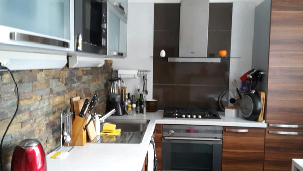 Everything you need! Clean and cozy apartment 15 minutes by subway from downtown Prague, Czechia To make you feel good.....cozy flat Entire rental unit vacation rental 7589597