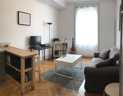 Nice cozy apartment for friends or family Paris, France Cozy and bright apartment/rooms in Lyon Private room in rental unit vacation rental 38458861