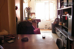 c'est un quartier très animé mais l'appartement est bien isolé et calme. Juste u  bord du rhone, centre ville Entire rental unit vacation rental 13038076