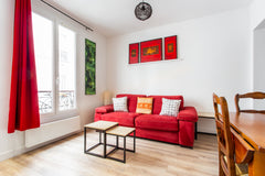 Appartement 2 pièces de 29 m2, entièrement refait à neuf, proche du centre et de Angers, France Superbe 2 pièces proche place de la Nation Entire rental unit vacation rental 22846686