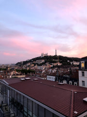 Véritable petit cocon tout confort, ce studio d'environ 20m2, très lumineux avec Lyon, France Studio cosy avec vue panoramique sur Lyon Entire rental unit vacation rental 53292335