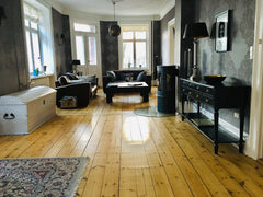 This is a large (180 sqm) yet cosy apartment situated next to the beautiful Fred  Classic three bedroom flat in Frederiksberg. Entire rental unit vacation rental 41494417
