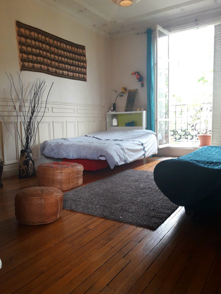 Private room at the center of Paris. The room has one doble bed (queen size) and Paris, France Private room (26 m2) in Hausmannian building Private room in rental unit vacation rental 20083770