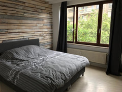 WOONKAMER 60m²: Grote zetel met slaapfunctie ( 4mop3m), grote TV, eetruimte, wer Antwerp, Belgium PlaceToBe Private room in rental unit vacation rental 41550993