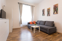 Die Wohnung bedindet sich in einem im 19. Jahrhundert erbautem Haus, welches zur Vienna, Austria 16 C&J's apartments Entire rental unit vacation rental 30702282