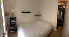 My place is minutes away from the Arc de Triomphe, & the Champs Elysées.<br /><b Paris, France Easy 1 bedroom in the heart of 17e arrondissement Entire rental unit vacation rental 13672349