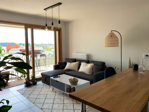 Appartement lumineux et chaleureux de 55m2 proche de la place Nansouty et de la  Bordeaux, France Bel appartement avec balcon ensoleillé Entire condo vacation rental 45228183