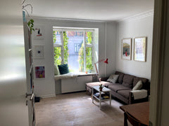 Hyggelig og hjemmelig lejlighed i den fedeste del af København - midt på Nørrebr Copenhagen, Denmark Lille hyggelig lejlighed i hjertet af Nørrebro Entire condo vacation rental 672953388125767170